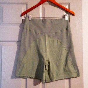 Aerie green bike shorts